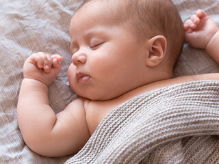 How much sleep does a baby need?